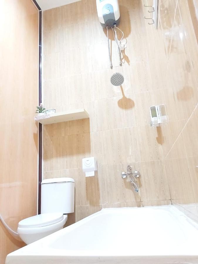Alex Hostel 2 Palembang Buitenkant foto