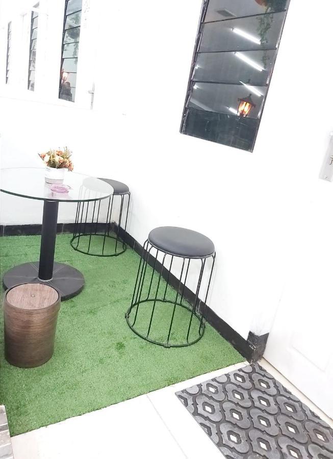 Alex Hostel 2 Palembang Buitenkant foto